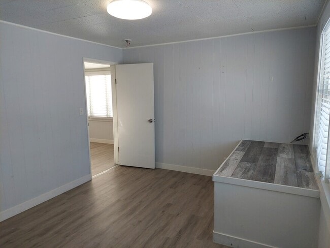 Foto del edificio - 1349 E Bridger St