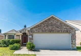 Building Photo - 9709 Straightaway Dr