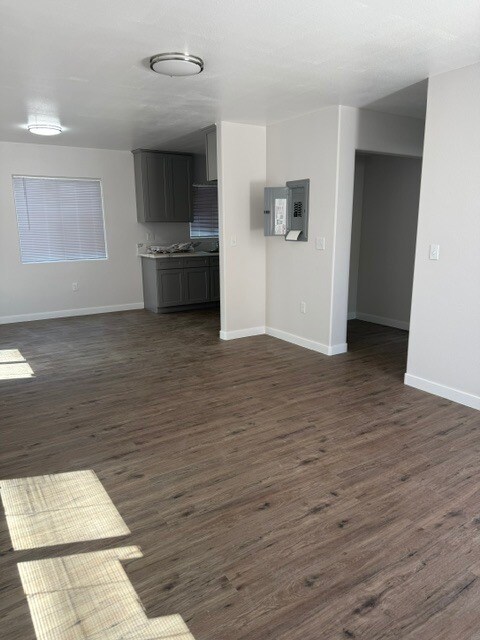 Foto del edificio - 3750 E 58th St