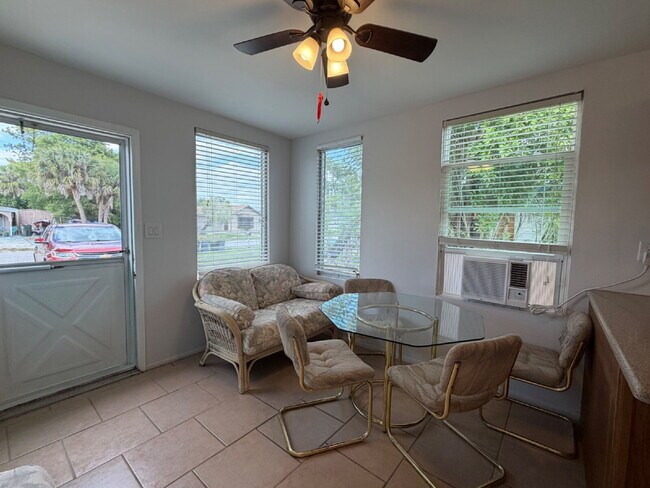 Building Photo - "Charming 1-Bedroom Retreat in North Port – Cozy 700 Sq Ft Oasis!"