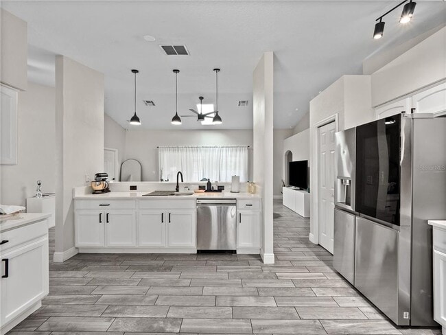 Building Photo - 117 Rachel Lin Ln