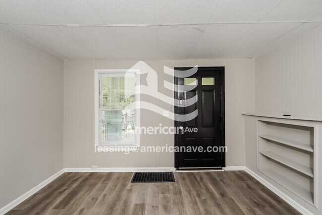 Building Photo - 508 9th Ave