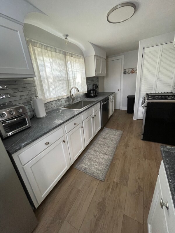 Foto del edificio - 920 Ash St