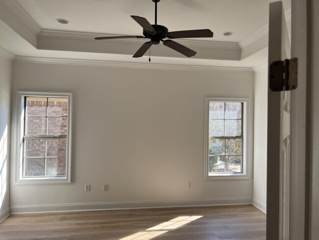 Building Photo - 125 Stapleton Dr