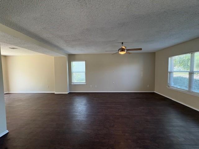 Foto del edificio - 10065 Chapel Oak Trail