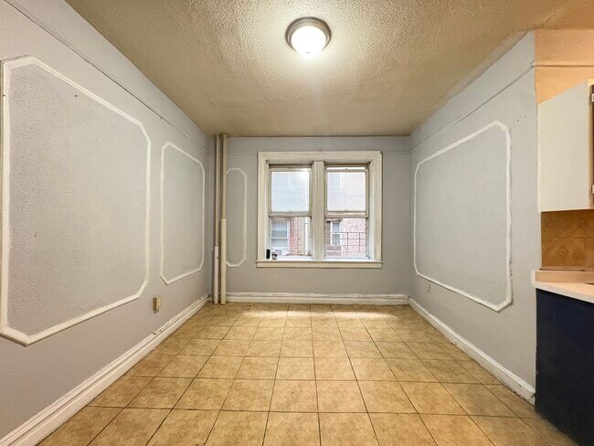 326 Summit Ave 103 - 333 Summit Ave