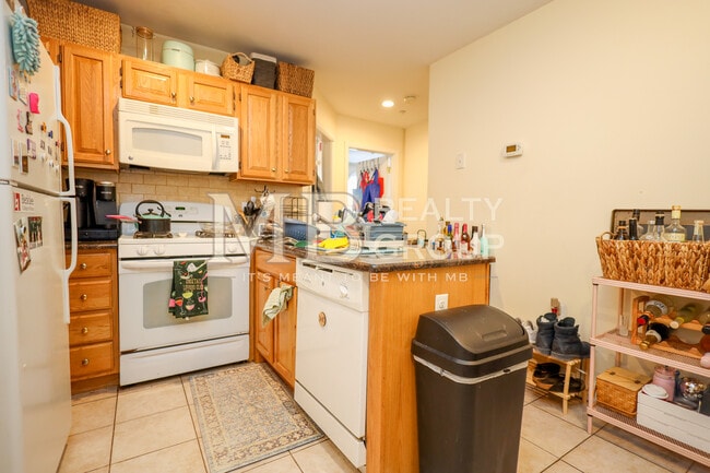 Building Photo - Symphony Apartments