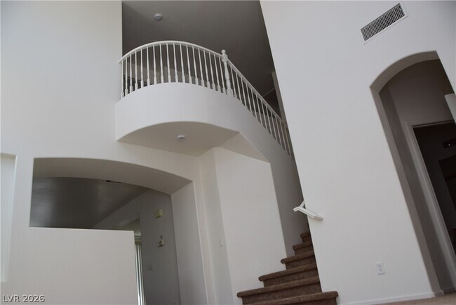 Foto del edificio - 9493 Grove Ridge Ave