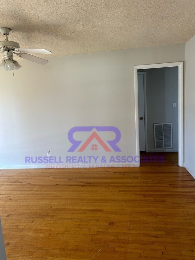 Building Photo - All Brick Bessemer Home!