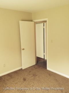 Foto del edificio - 702 Farmhurst Dr