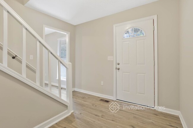 Foto del edificio - 163 Port Patrick Ln SE