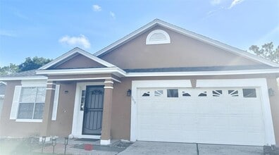 Building Photo - 9419 Chandon Dr