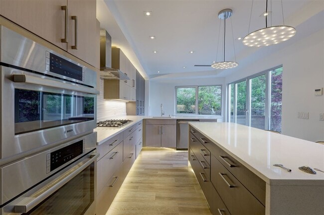 Building Photo - 24 Casta Ln