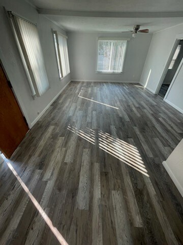 Building Photo - 223 Martin St