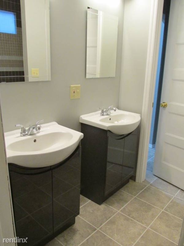Building Photo - 3 br, 1.5 bath House - 1302 W Taylor