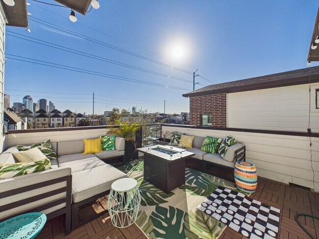 Foto del edificio - 1404 Spring St