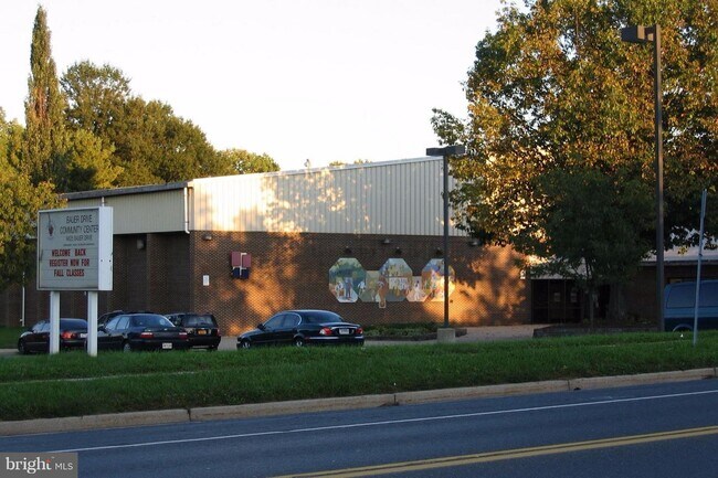 Foto del edificio - 14424 Parkvale Rd