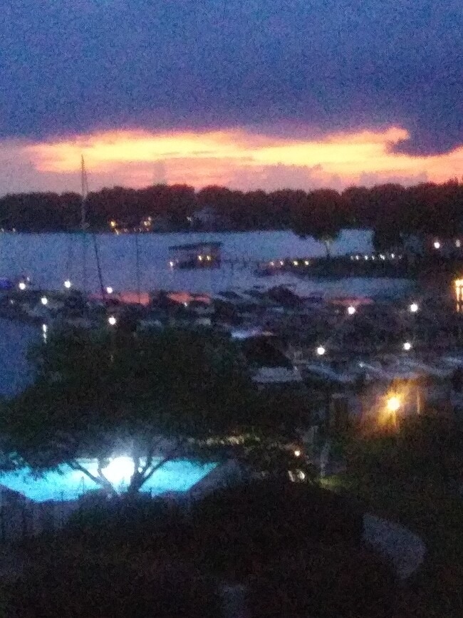 Building Photo - 18883 Vineyard Point Ln