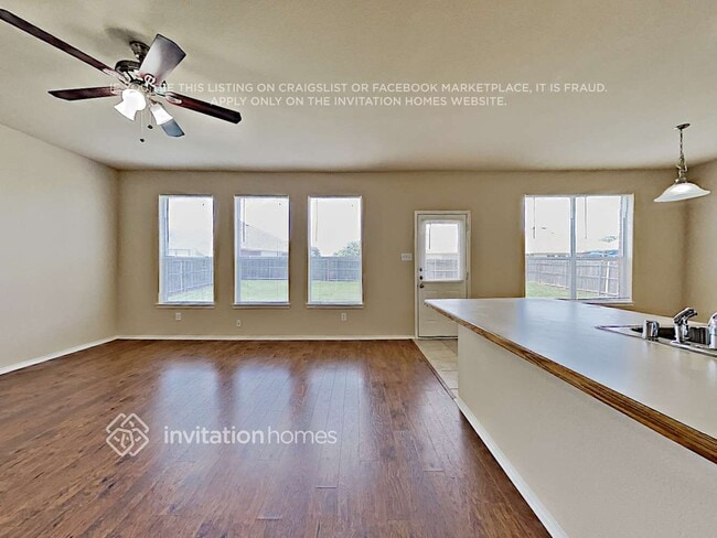 Building Photo - 1000 Pebblecreek Dr