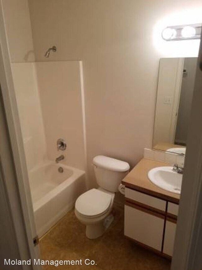 Building Photo - 3 br, 2 bath House - 532 S. Solar Street