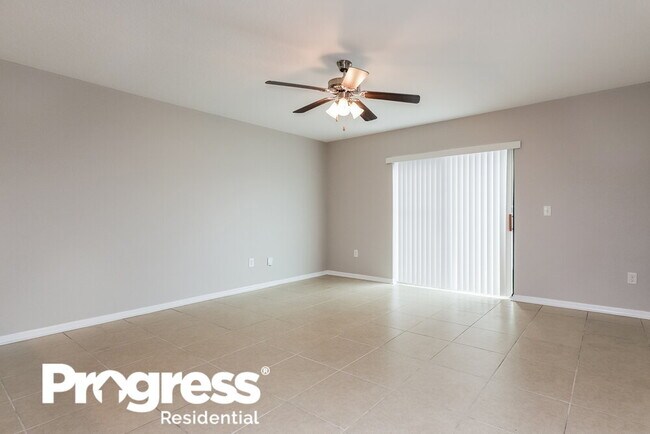 Foto del edificio - 8308 Silverbell Loop