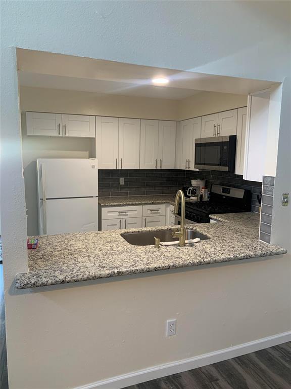 Building Photo - 4114 Alief Village Dr