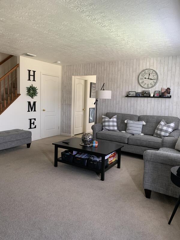 Foto principal - 811 Gordon Smith Blvd