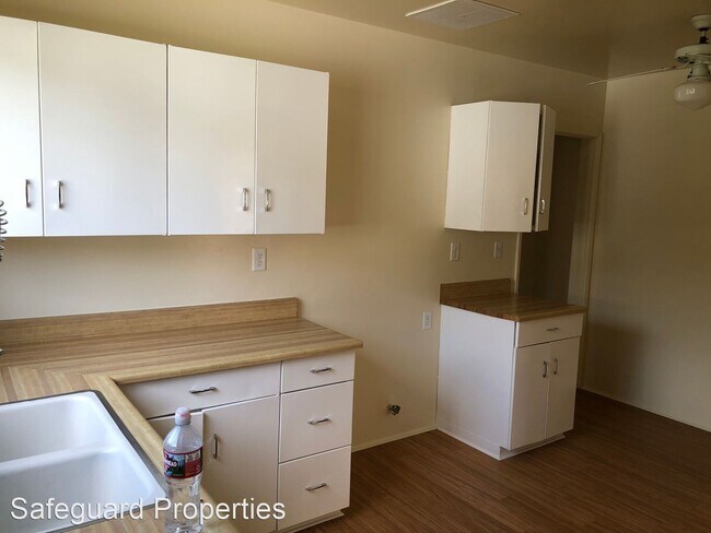 Building Photo - 3 br, 1 bath House - 3957 Knoxville Avenue