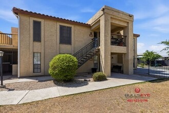 Building Photo - 8344 N 21st Dr