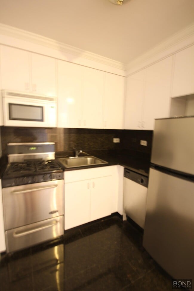 Foto del edificio - 145 E 16th St
