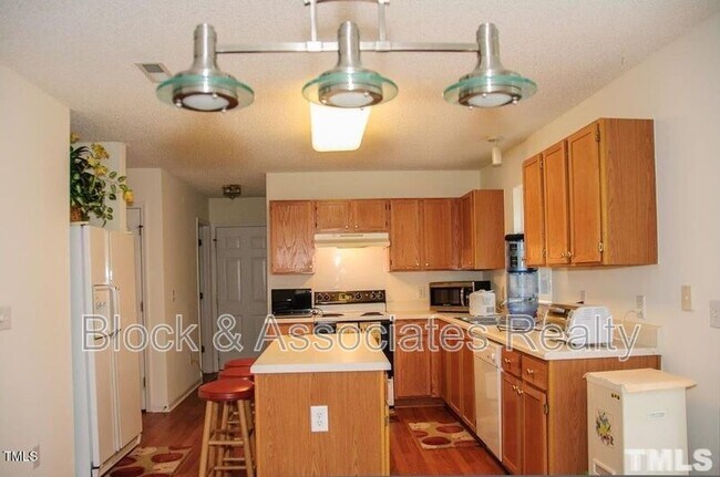 Building Photo - 5100 Cardinal Grove Blvd