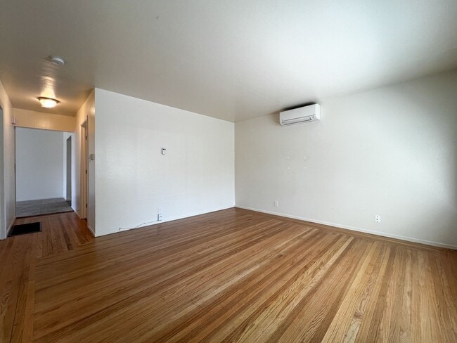 Building Photo - Charming 2 Bedroom, 1 Bathroom Home with Large Fenced Yard + Garage