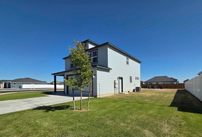 Foto del edificio - Stunning 3 Bedroom Home In Quincy!