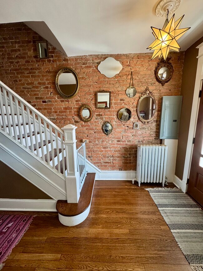 Foto del edificio - 1432 Montello Ave NE