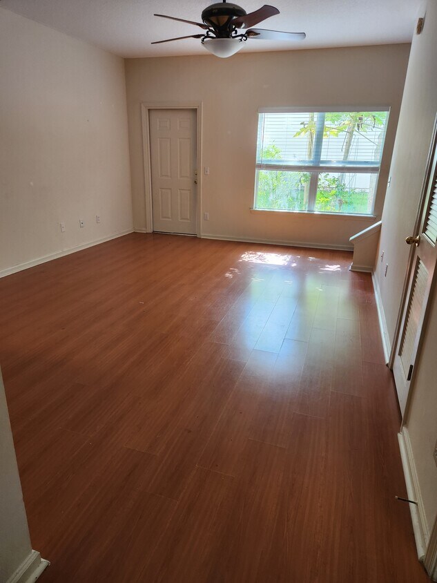 Living Room and Dining Room - 804 Southern Creek Dr