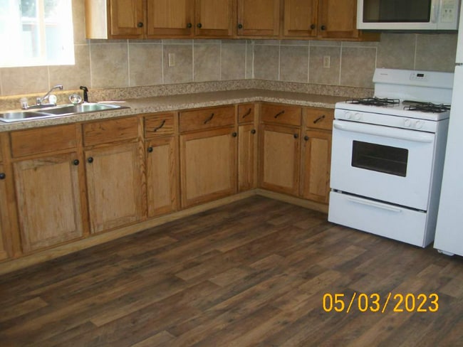 Building Photo - 3103 Springhill Rd