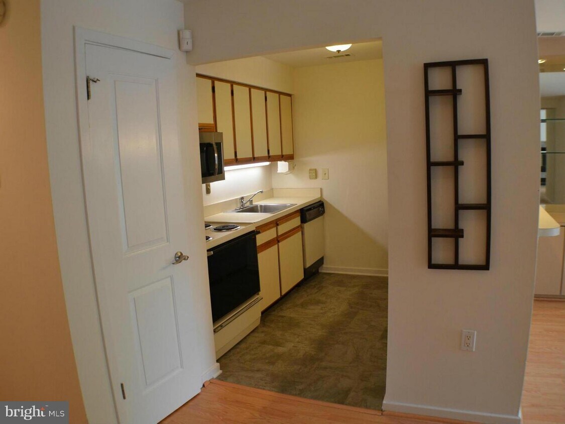 21 Greenwich Pl Unit 21, Pikesville, MD 21208 Condo for Rent in Pikesville, MD