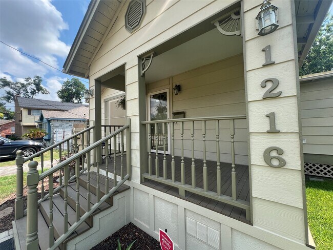 Foto del edificio - 1216 Northwood St