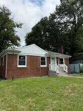 Building Photo - 3725 Tyler St