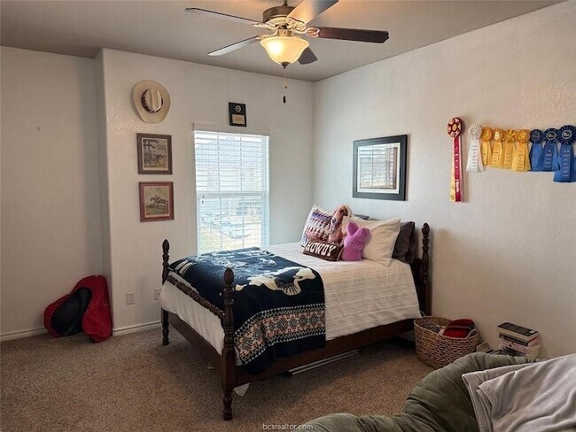 Foto del edificio - 3420 Summerway Dr
