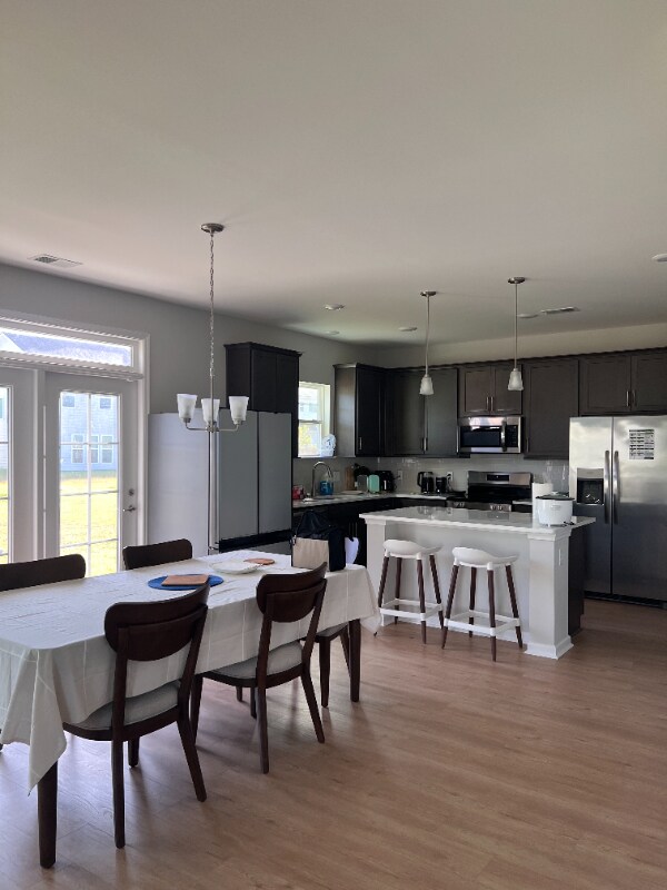 Foto del edificio - 16 Roxbury Dr