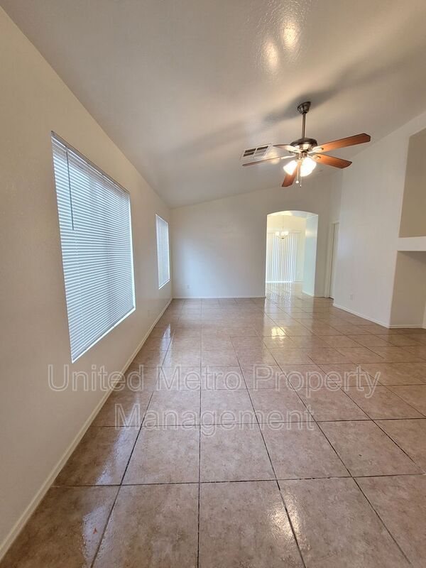 Building Photo - 15036 W Calavar Rd