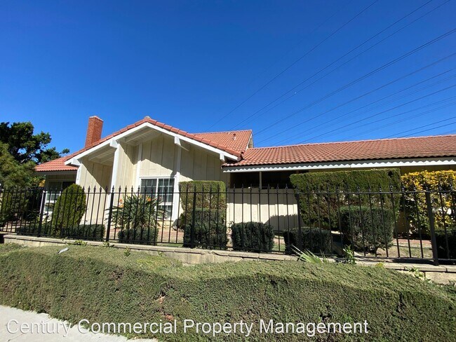Building Photo - 4 br, 2 bath House - 2114 Paso Verde Dr