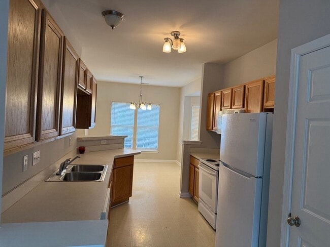 Building Photo - 3904 Christine Ln