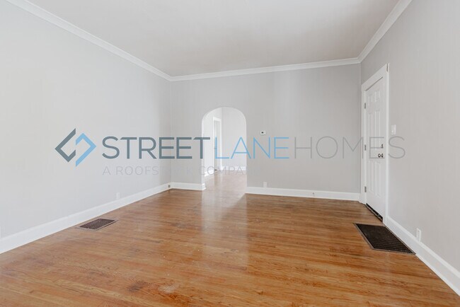 Foto del edificio - NOW OFFERING HALF OFF THE FIRST FULL MONTH...