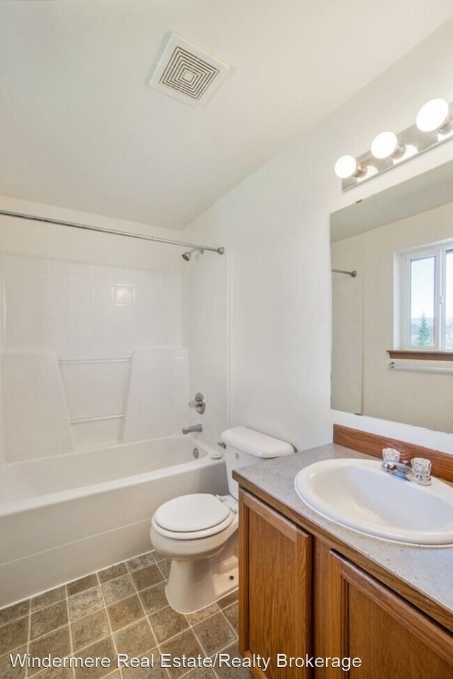 Building Photo - 5 br, 2.5 bath House - 7903 58th St NE