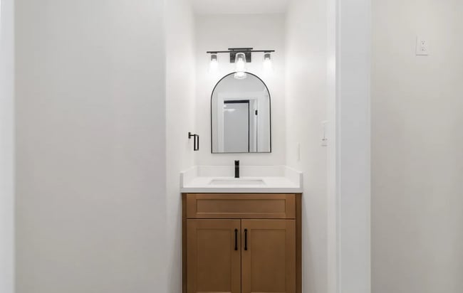 Building Photo - 237 Carle Ave