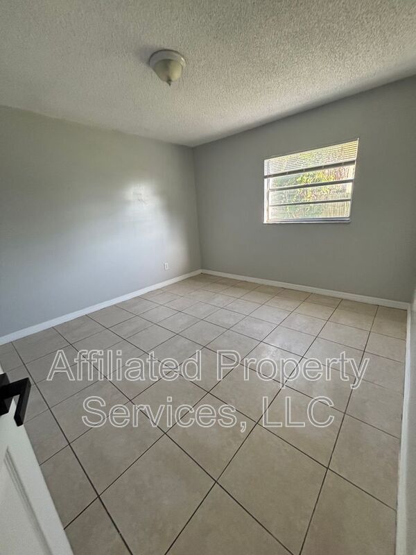 Foto del edificio - 3104-3210 Louisiana Avenue