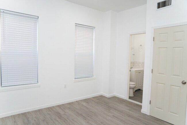 Foto del edificio - 3101 Clarendon Rd