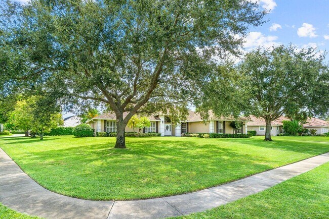 Building Photo - 1050 Fairdale Way